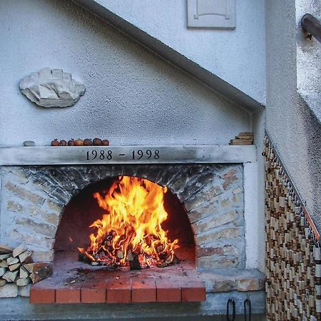 Bobani Gorgeous Home In Klis With Wifi מראה חיצוני תמונה