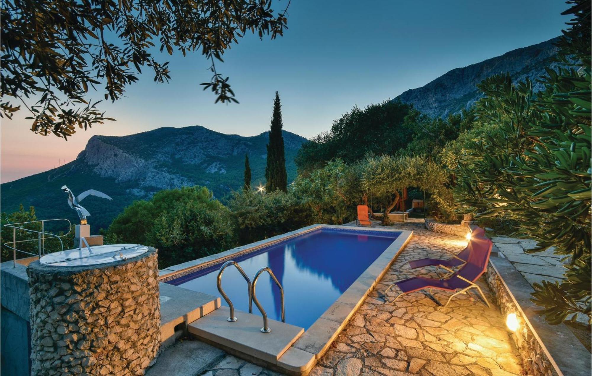 Bobani Gorgeous Home In Klis With Wifi מראה חיצוני תמונה