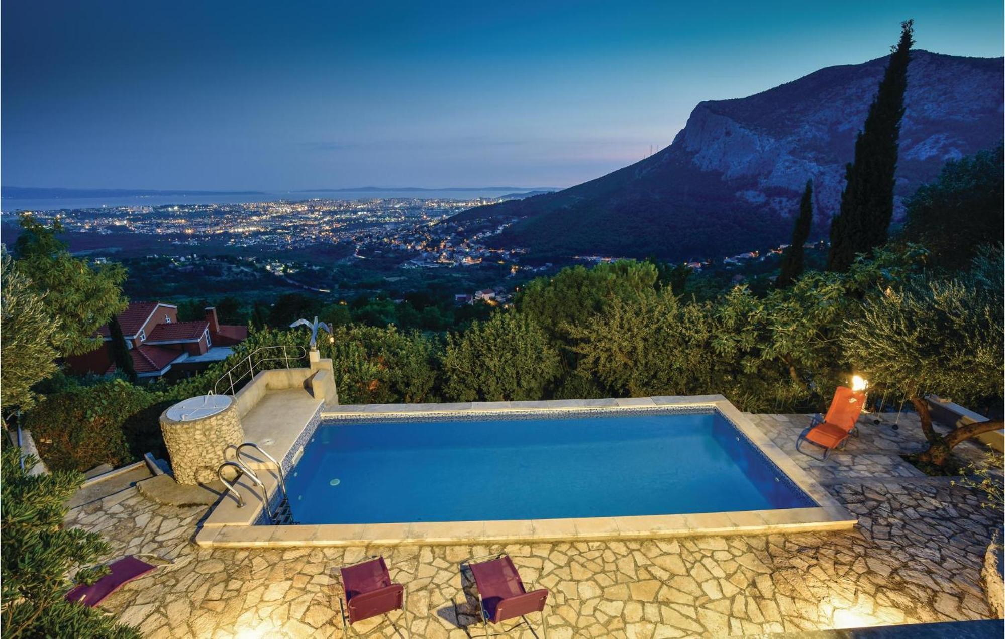 Bobani Gorgeous Home In Klis With Wifi מראה חיצוני תמונה