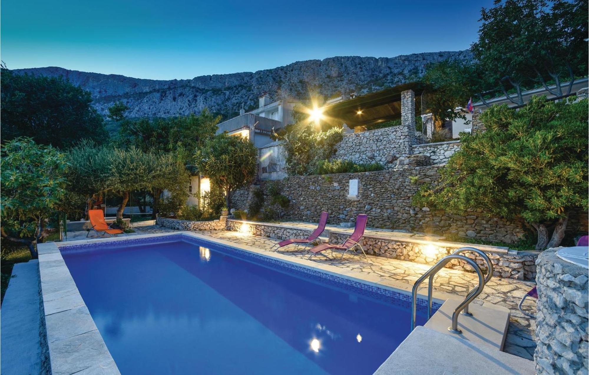 Bobani Gorgeous Home In Klis With Wifi מראה חיצוני תמונה