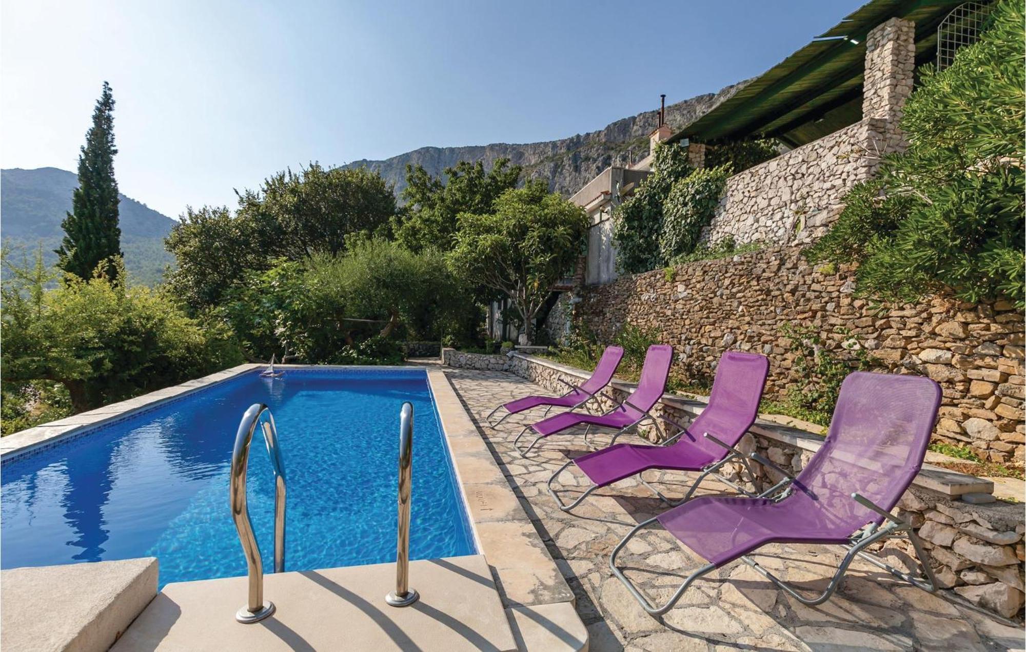 Bobani Gorgeous Home In Klis With Wifi מראה חיצוני תמונה