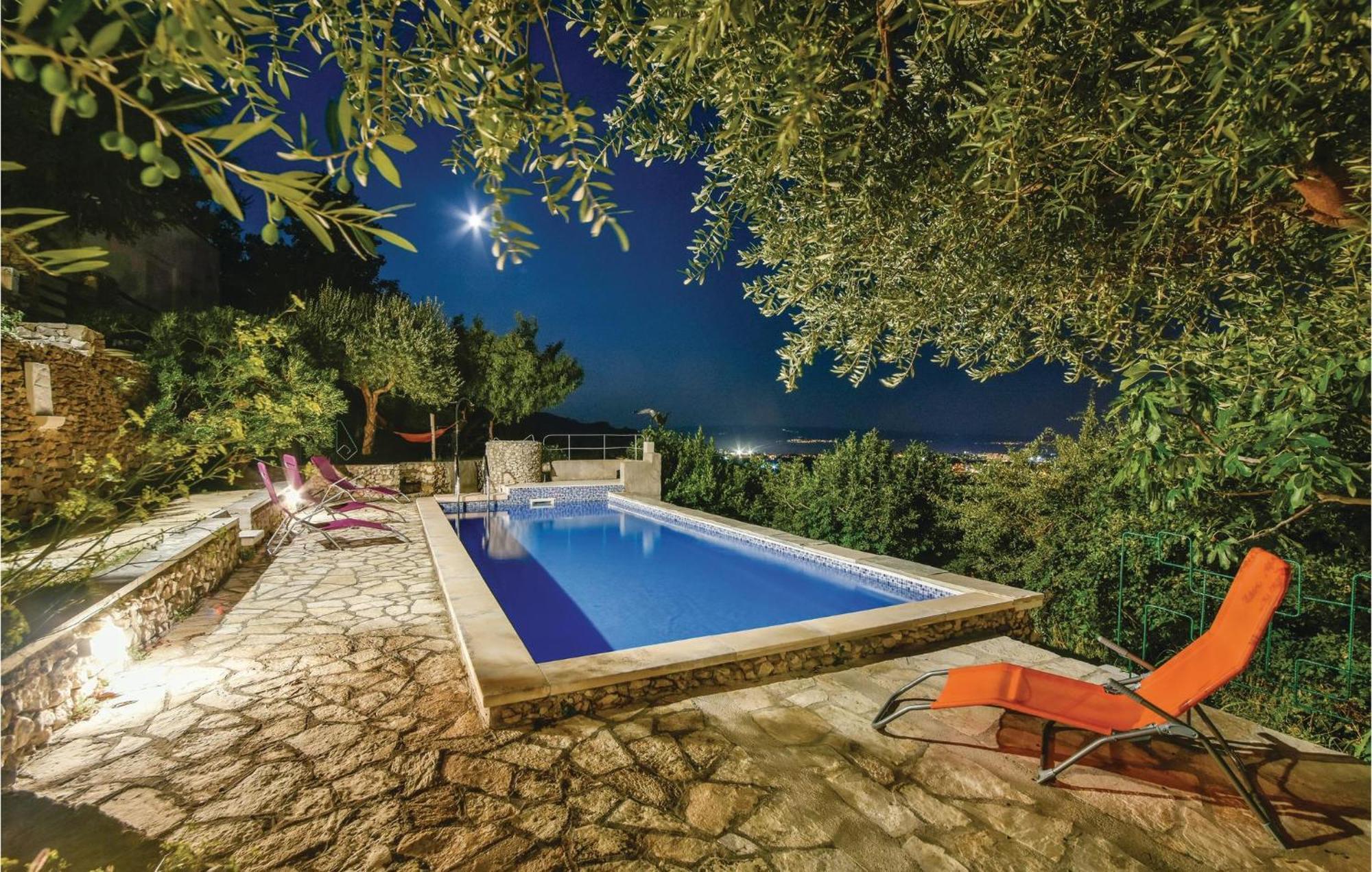 Bobani Gorgeous Home In Klis With Wifi מראה חיצוני תמונה